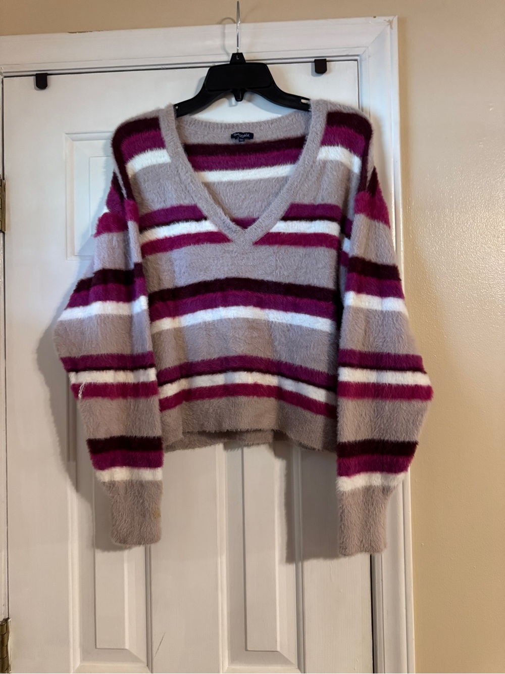 Splendid Taupe V-Neck Fuzzy Stripe Sweater with Magenta and White